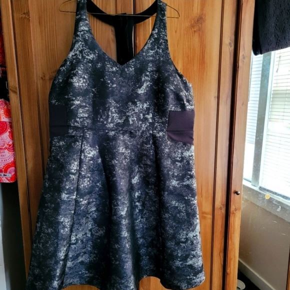 BNWT Holiday Dress- Black and Silver - Mblm Tess Holliday, Zipper Back, Midi - Picture 6 of 6